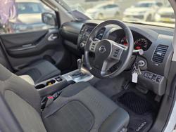 2012 Nissan Navara ST-X 550
