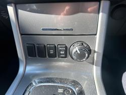 2012 Nissan Navara ST-X 550