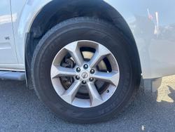 2012 Nissan Navara ST-X 550