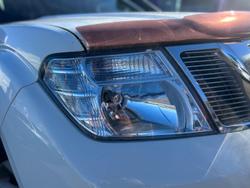 2012 Nissan Navara ST-X 550