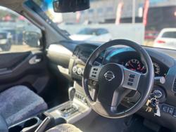 2012 Nissan Navara ST-X 550