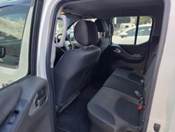 2012 Nissan Navara ST-X 550