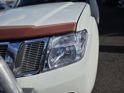 2012 Nissan Navara ST-X 550