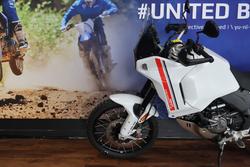 2025 Ducati DESERTX MATT STAR