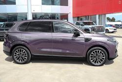 2026 Leapmotor B10 Design LR