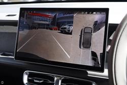 2026 Leapmotor B10 Design LR