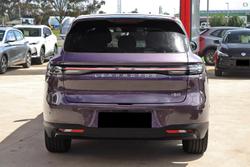 2026 Leapmotor B10 Design LR