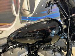 2018 Harley-Davidson Street Bob 107 (FXBB) Softail Black