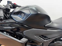 2025 Yamaha YZF-R3 Black