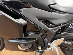 2025 Yamaha YZF-R3 Black