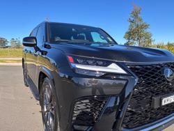 2026 Lexus LX 700h F Sport