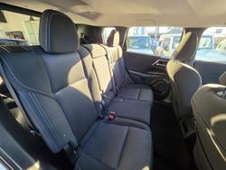2023 Mitsubishi Outlander ES