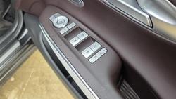 2025 Genesis GV70 3.5T SIGNATURE