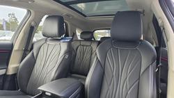 2024 Genesis GV70 3.5T SIGNATURE