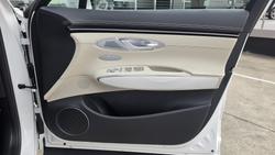 2025 Genesis GV70 2.5T SIGNATURE