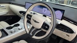 2025 Genesis GV70 2.5T SIGNATURE