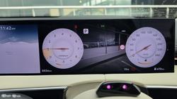 2025 Genesis GV70 2.5T SIGNATURE