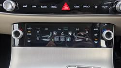 2025 Genesis GV70 2.5T SIGNATURE