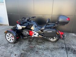 2016 Can-Am Spyder F3 SM6 Spyder F3 Black