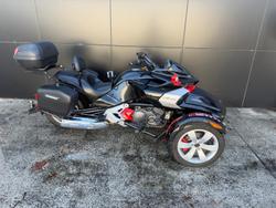 2016 Can-Am Spyder F3 SM6 Spyder F3 Black
