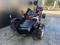 2016 Can-Am Spyder F3 SM6 Spyder F3 Black