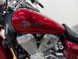 2004 Honda VT750C SHADOW RED