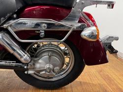 2004 Honda VT750C SHADOW RED