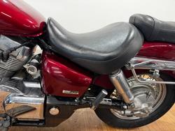 2004 Honda VT750C SHADOW RED