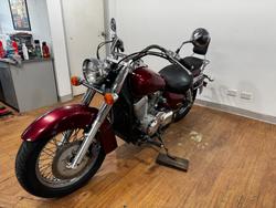 2004 Honda VT750C SHADOW RED