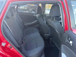 2016 Hyundai Accent SR