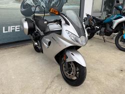 2011 Triumph SPRINT GT Silver