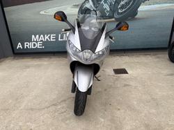 2011 Triumph SPRINT GT Silver