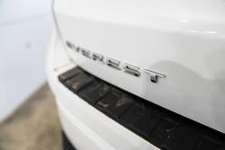 2022 Ford Everest Platinum