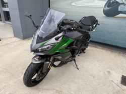 2024 Kawasaki NINJA 1000SX Black