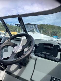 2026 QUINTREX 450 Fishabout