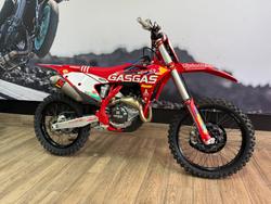 2022 GASGAS MC 450F TROY LEE DESIGNS RED