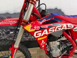 2022 GASGAS MC 450F TROY LEE DESIGNS RED