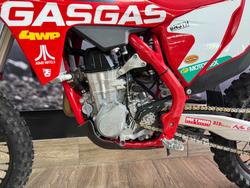 2022 GASGAS MC 450F TROY LEE DESIGNS RED