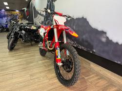 2022 GASGAS MC 450F TROY LEE DESIGNS RED