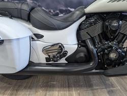 2019 INDIAN SPRINGFIELD DARK HORSE WHITE WHITE