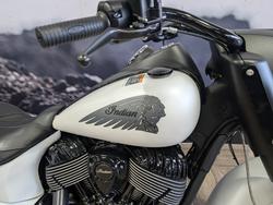 2019 INDIAN SPRINGFIELD DARK HORSE WHITE WHITE