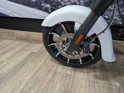 2019 INDIAN SPRINGFIELD DARK HORSE WHITE WHITE
