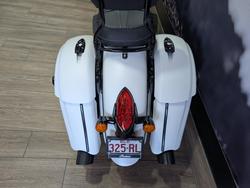 2019 INDIAN SPRINGFIELD DARK HORSE WHITE WHITE