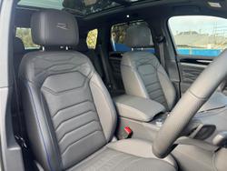 2026 Volkswagen Touareg R