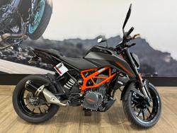 KTM 390 Duke