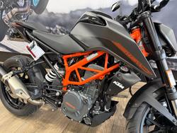 2023 Ktm 390 DUKE Black