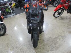 2026 BMW Motorrad C 400 X ION BLACK STORM METALLIC