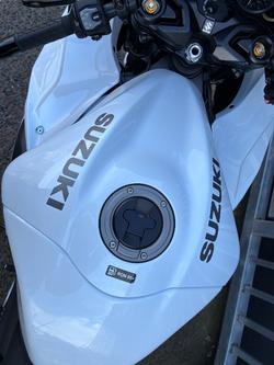 2024 Suzuki GSX1300RR (HAYABUSA) WHITE