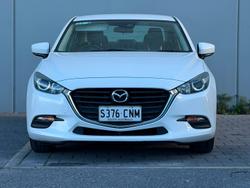 2018 Mazda 3 Neo Sport