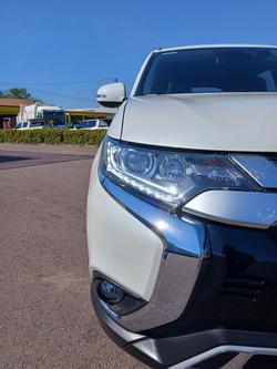 2020 Mitsubishi Outlander LS